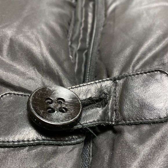 Women’s black down Rudsak Winter Jacket size medium - Picture 6 of 10